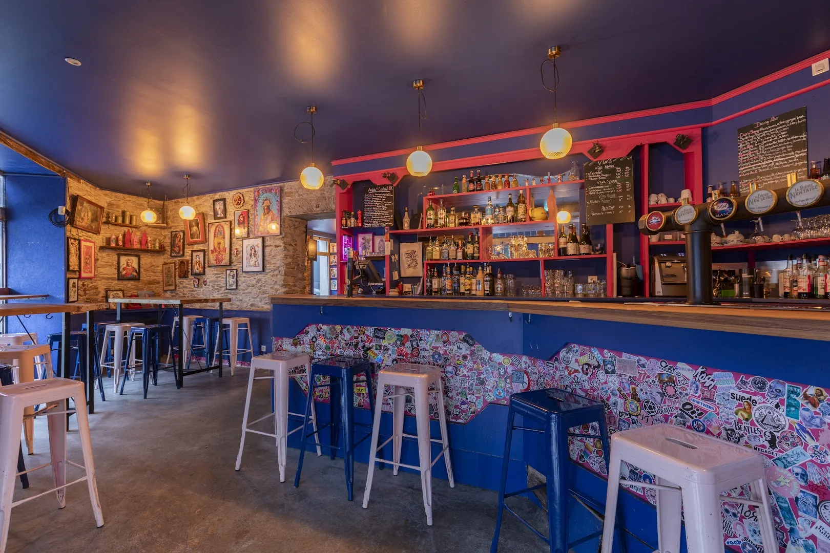 Arlette Cafe - Bar Rock & Populaire
